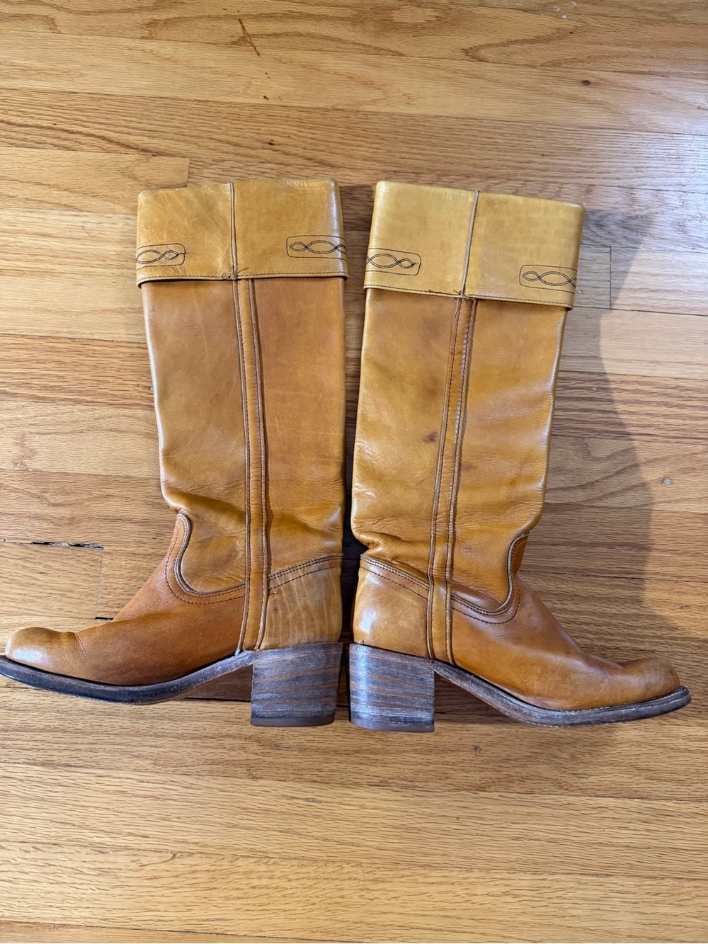 Vintage 70s Frye Black Label Campus Stitch Cuff Boots Banana Yellow Size 6.5 - Picture 4 of 8